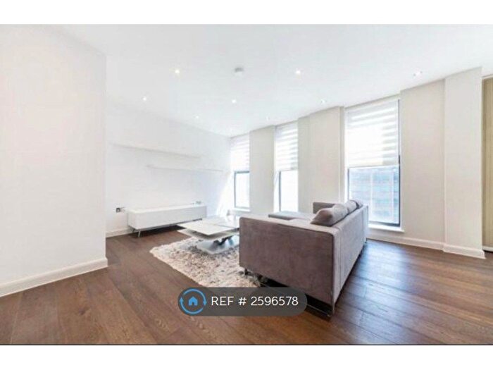 3 Bedroom Flat To Rent In Warwick Row, London, SW1E