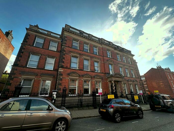 3 Bedroom Apartment To Rent In St. Marys Gate, Derby, DE1