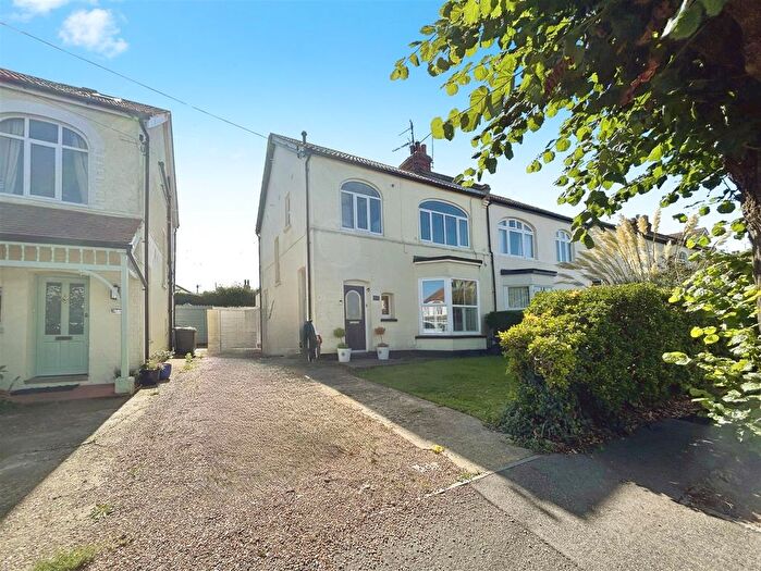 2 Bedroom Flat For Sale In Alma Road, Herne Bay, CT6
