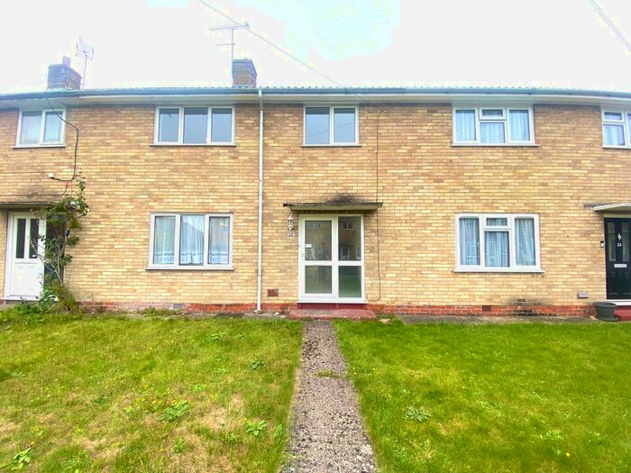 3 Bedroom Terraced House To Rent In Stag Hill, Basingstoke, RG22