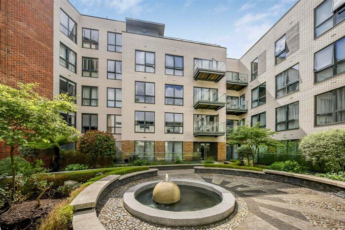 2 Bedroom Flat To Rent In Brewery Lane, Twickenham, TW1