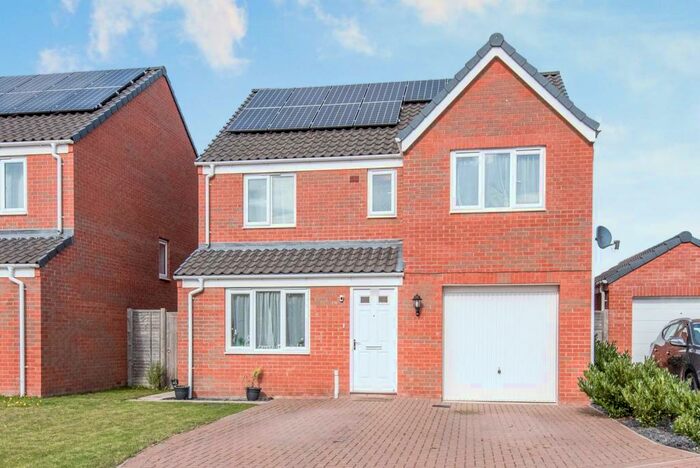 4 Bedroom Detached House To Rent In Harrow Drive, Beck Row, Bury St. Edmunds, IP28