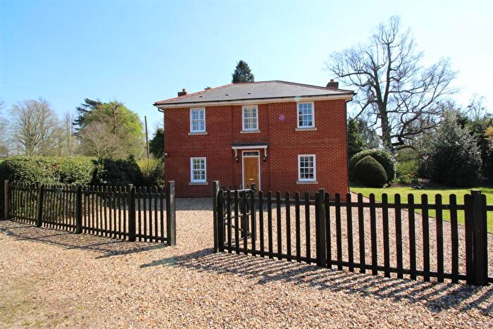 3 Bedroom House To Rent In Bury Cottage, Church Road, Kings Walden, SG4