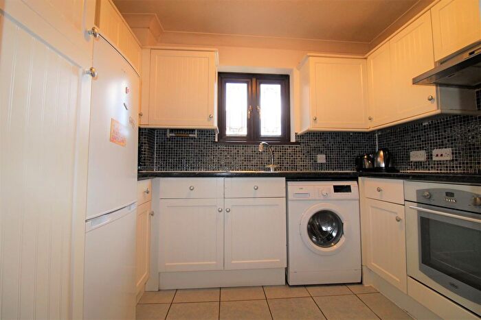 2 Bedroom Terraced House To Rent In Jade Close, London, E16