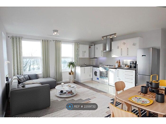 2 Bedroom Flat To Rent In Acton, London, W3