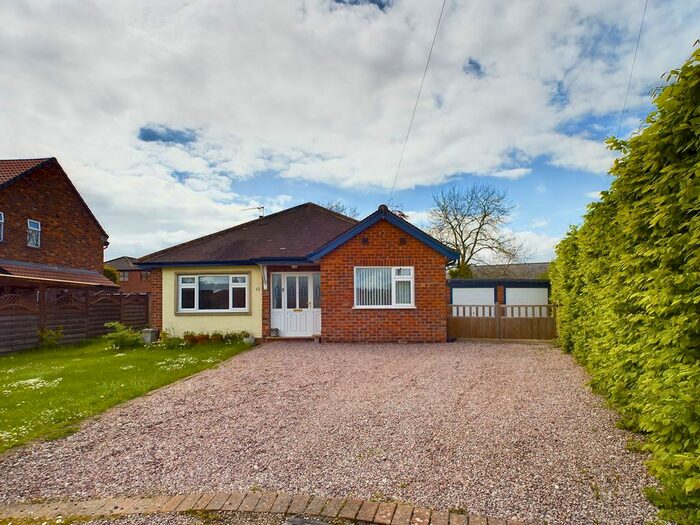 3 Bedroom Detached Bungalow To Rent In Moor Close, Killinghall, HG3