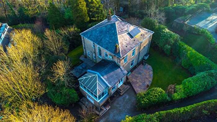 4 Bedroom Detached House For Sale In Astley Bank, Darwen, BB3