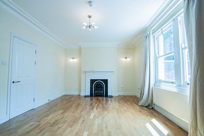 1 Bedroom Flat To Rent In The Mall, London, W5