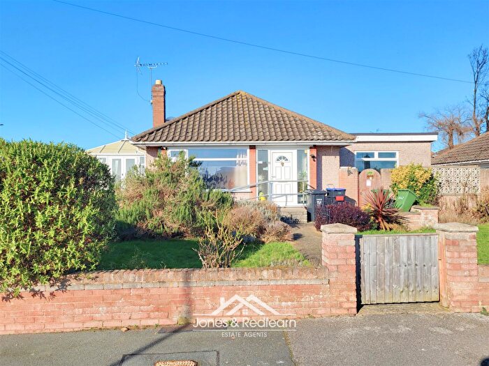 3 Bedroom Detached Bungalow For Sale In Frances Avenue, Rhyl, LL18