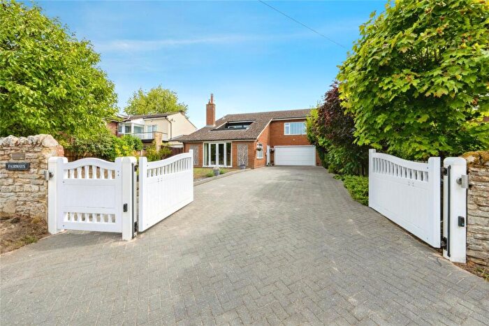 5 Bedroom Detached House For Sale In Moor End Road, Radwell, Bedford, Bedfordshire, MK43