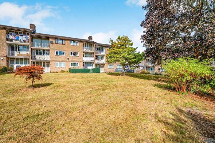 1 Bedroom Flat For Sale In Yew Lane, Sheffield, S5