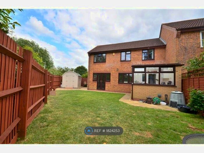 3 Bedroom End Of Terrace House To Rent In Grenadier Close, Abbeymead, Gloucester, GL4