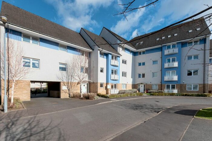2 Bedroom Flat To Rent In Hilton Gardens, Anniesland, Glasgow, G13