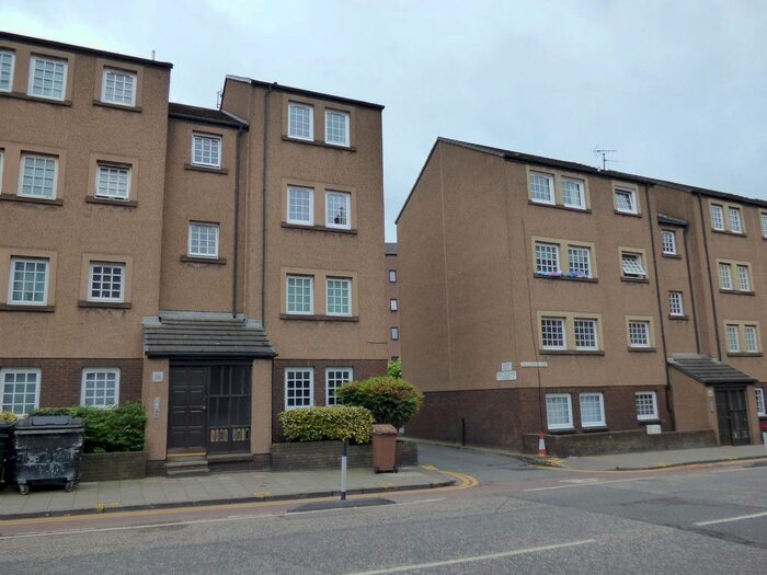 1 Bedroom Flat To Rent In Causewayside, Newington, Edinburgh, EH9