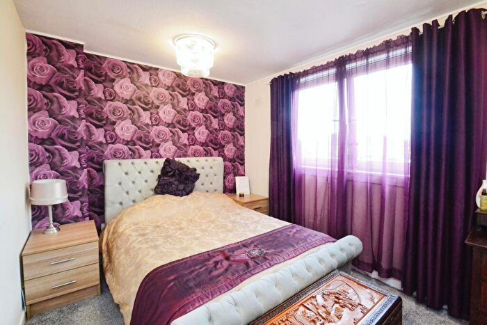 2 Bedroom Terraced House For Sale In Carrick Knowe Avenue, Edinburgh, EH12