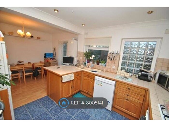 4 Bedroom Terraced House To Rent In Arundel Drive, Orpington, BR6