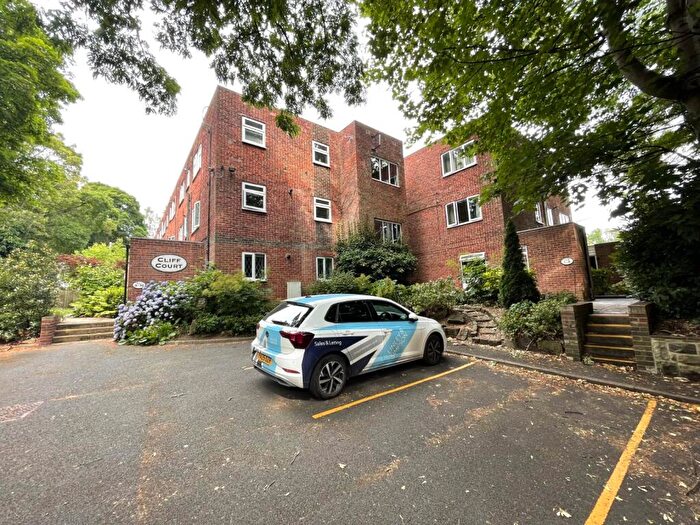 1 Bedroom Flat To Rent In Cliff Road, Leeds, West Yorkshire, Uk, LS6