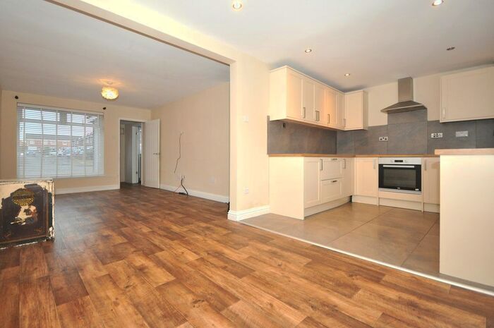 3 Bedroom Terraced House To Rent In Kempton Grove, Cheltenham, GL51