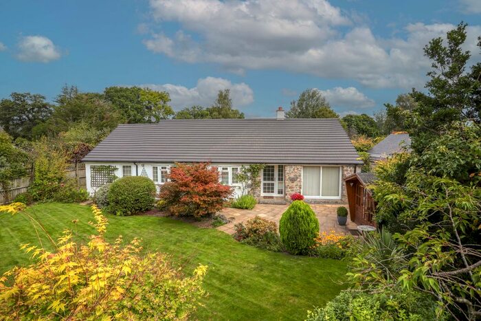 3 Bedroom Detached Bungalow For Sale In Brimley Road, Bovey Tracey, Newton Abbot, TQ13