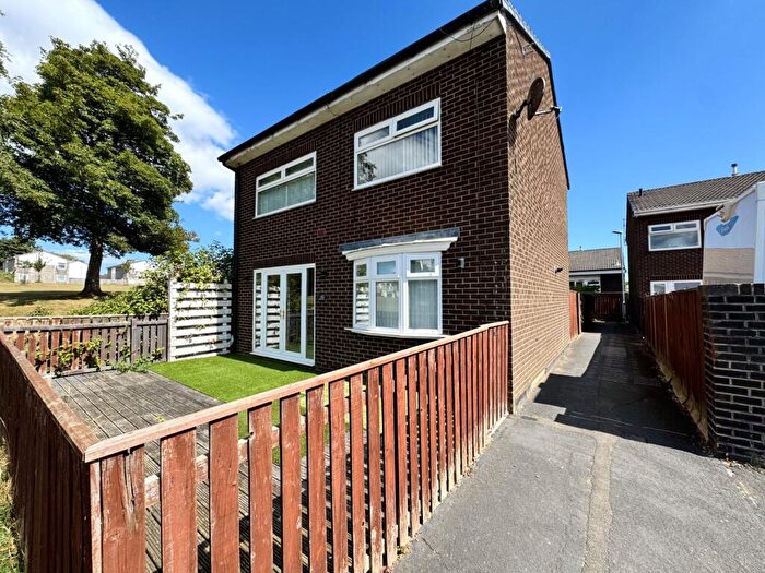 3 Bedroom Detached House For Sale In Oakerside Drive, Peterlee, County Durham, SR8