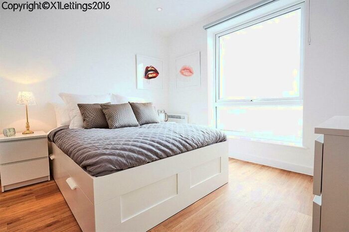 2 Bedroom Flat To Rent In Eastbank Tower, Great Ancoats Street, M4