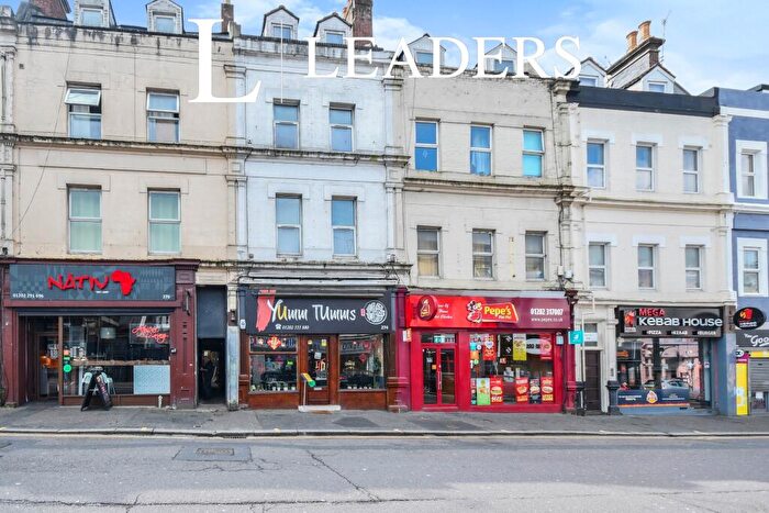 2 Bedroom Flat To Rent In Old Christchurch Road, Bournemouth, BH1
