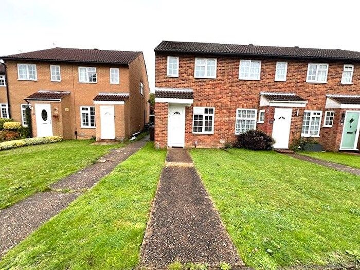 2 Bedroom Property To Rent In Manorfield, Singleton, Ashford, TN23