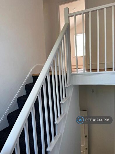 1 Bedroom Flat To Rent In Highbury, London, N5