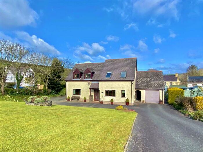 4 Bedroom Detached Bungalow For Sale In Greenhill Meadows, Pentrecagal, Carmarthenshire, SA38