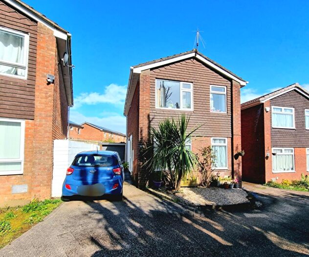 3 Bedroom Detached House For Sale In Maes Talcen, Brackla, CF31