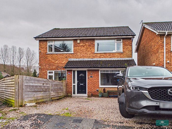 5 Bedroom Detached House For Sale In Sackville Close, Shaw, Oldham, Greater Manchester, OL2