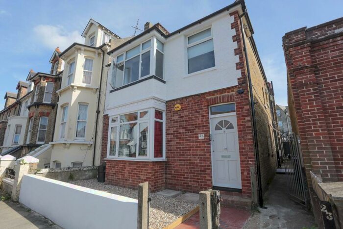 3 Bedroom Maisonette To Rent In St. Pauls Road, Cliftonville, Margate, CT9