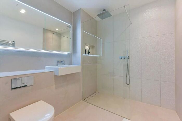 1 Bedroom Flat To Rent In Chiswick High Road, London, W4