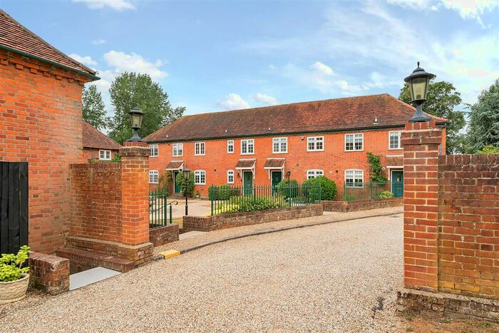 3 Bedroom Terraced House For Sale In Coxtie Green Road, Pilgrims Hatch, Brentwood, CM14