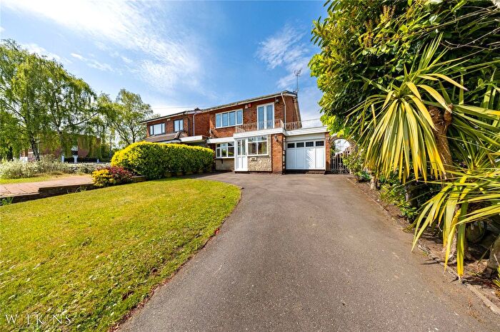 3 Bedroom Detached House To Rent In Leigh Road, Walsall, West Midlands, WS4
