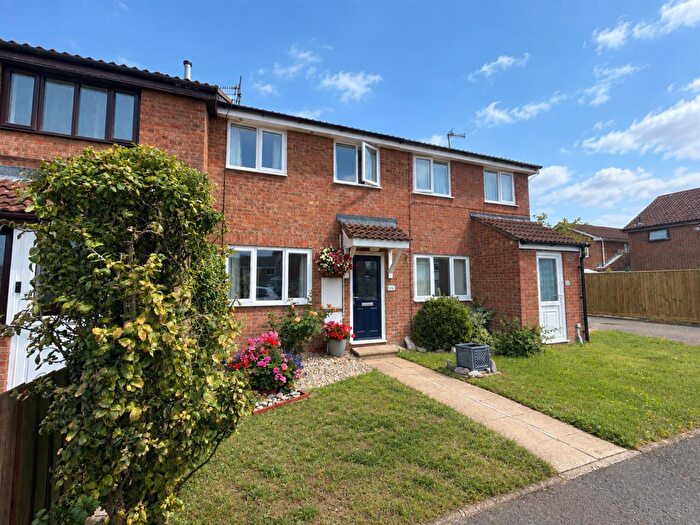 2 Bedroom Terraced House For Sale In The Doves, Weymouth, DT3