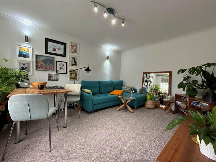 1 Bedroom Detached House To Rent In Juniper, Birch Hill, Bracknell, Berkshire, RG12