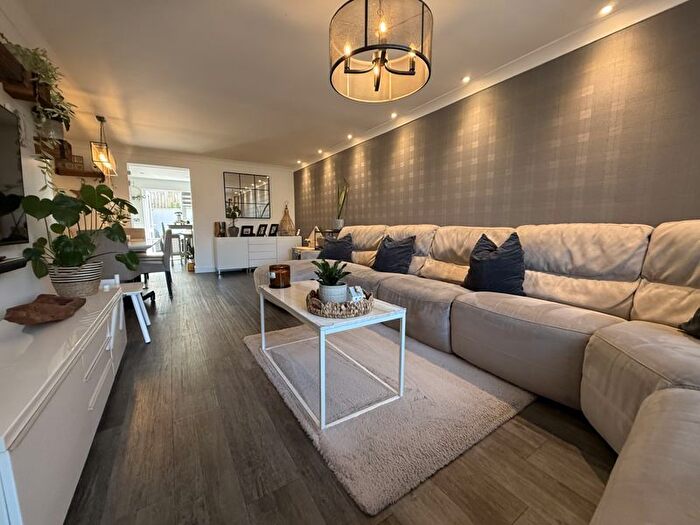 3 Bedroom End Terrace House For Sale In Stentaway Road, Plymstock, Plymouth, PL9