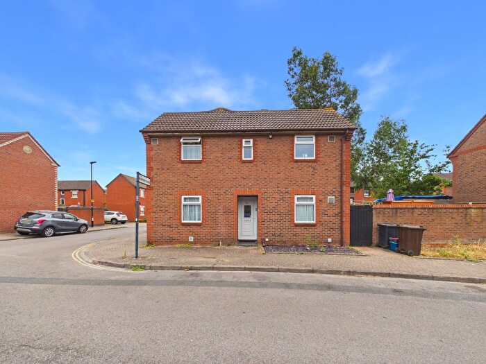 2 Bedroom Terraced House For Sale In Kilross Road, Feltham, Middlesex, TW14
