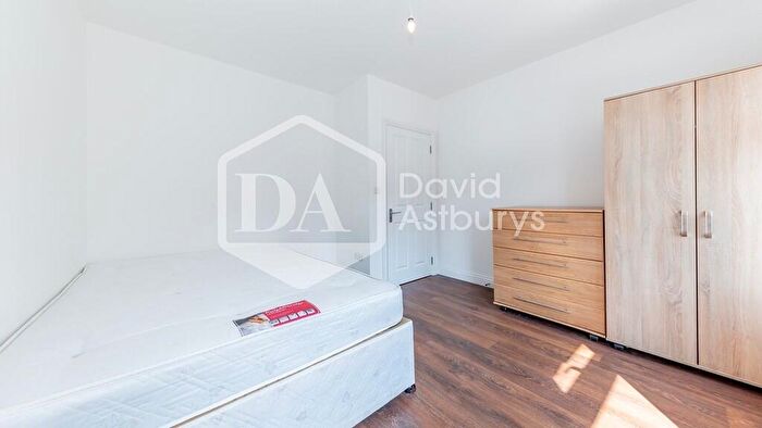 6 Bedroom Terraced House To Rent In Wightman Road, Harringay Ladder, London, N8