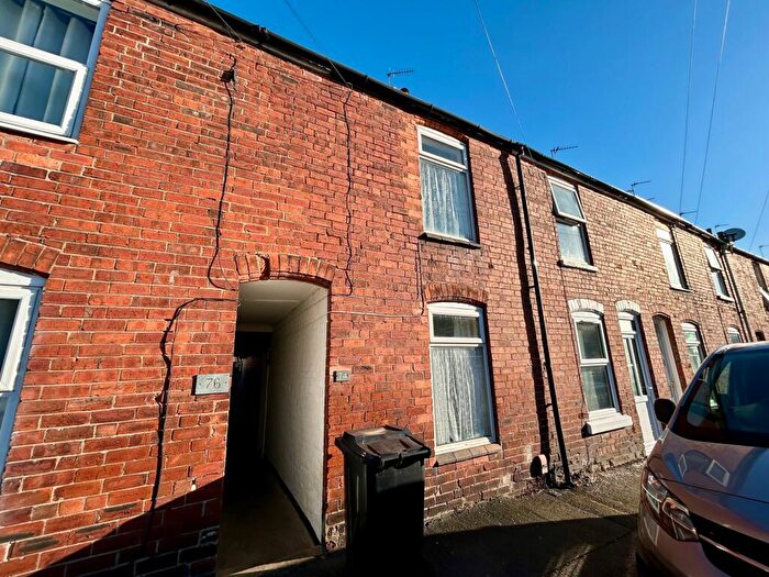 2 Bedroom House To Rent In New Street, Grantham, NG31
