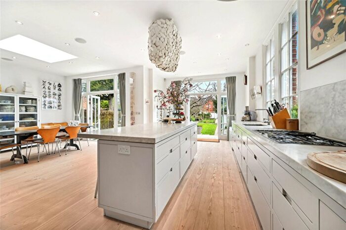 5 Bedroom Semi-Detached House To Rent In The Avenue, London, W4