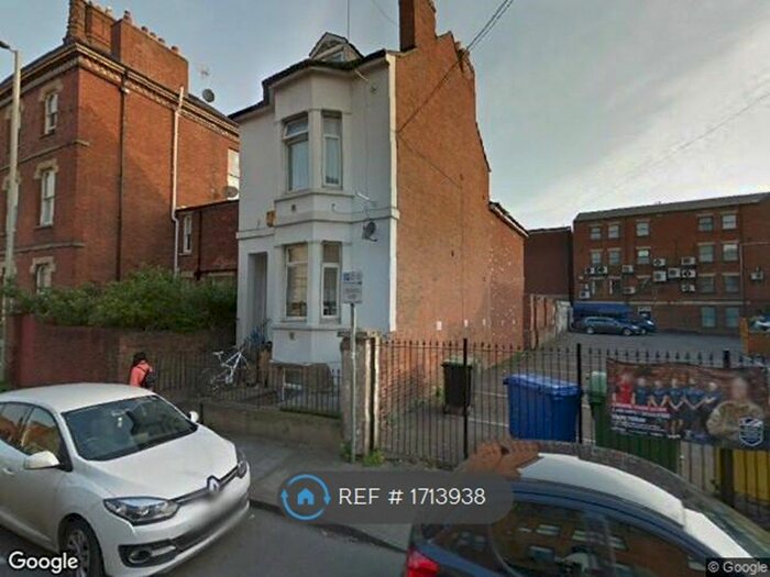 2 Bedroom Flat To Rent In Park Road, Gloucester, GL1