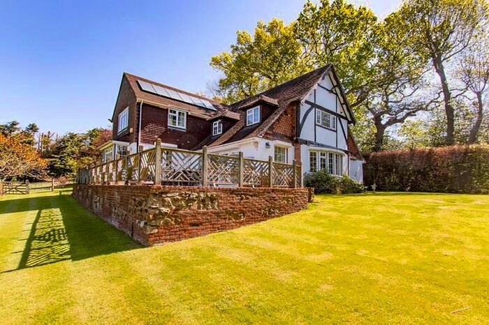 3 Bedroom Detached House To Rent In Bedroom Detached House With Garden, Paddock & Double Garage, Smiths Lane, Edenbridge, TN8