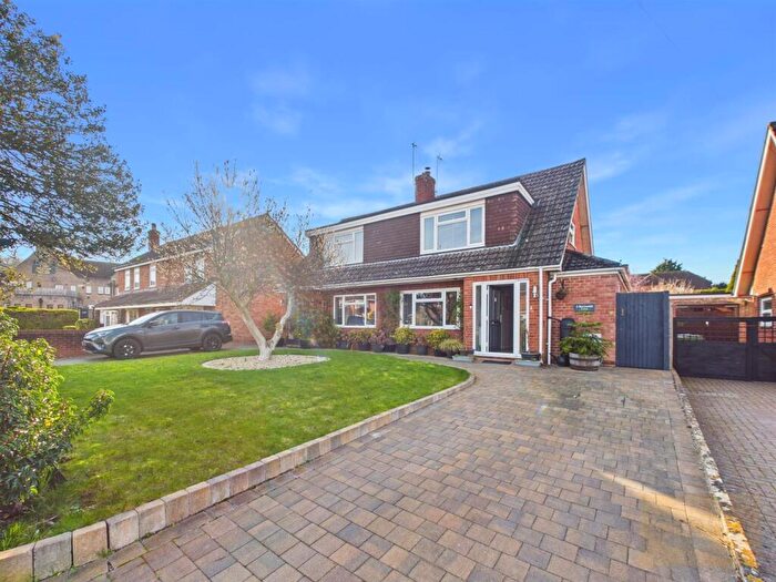 4 Bedroom Detached House For Sale In Blacksmith Lane, Churchdown, Gloucester, GL3