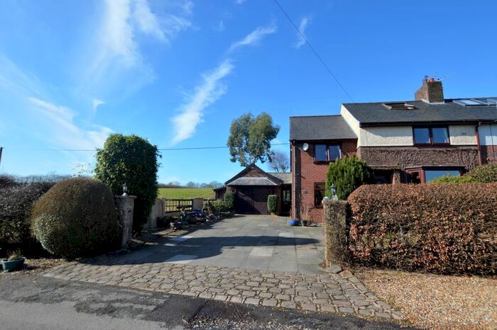 4 Bedroom Semi-Detached House For Sale In Grundys Lane, Duxbury, Chorley, PR7