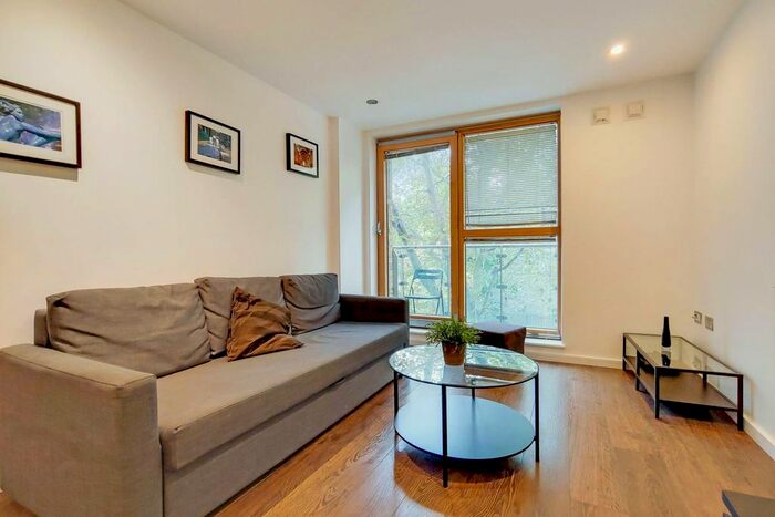 1 Bedroom Flat To Rent In Borough Road, Borough, London, SE1