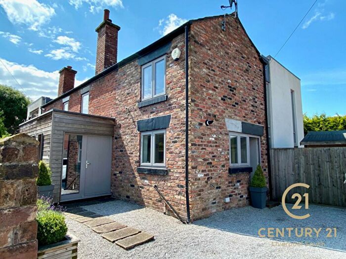 3 Bedroom Semi-Detached House To Rent In Gipsy Lane, Caldestones, L18