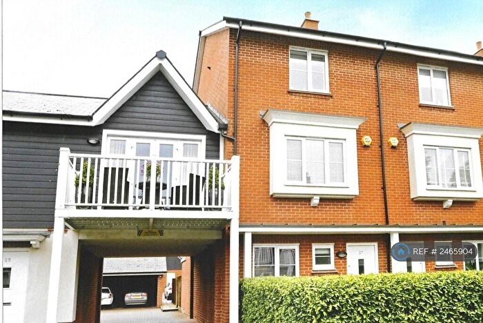 4 Bedroom End Of Terrace House To Rent In Sierra Road, High Wycombe, HP11