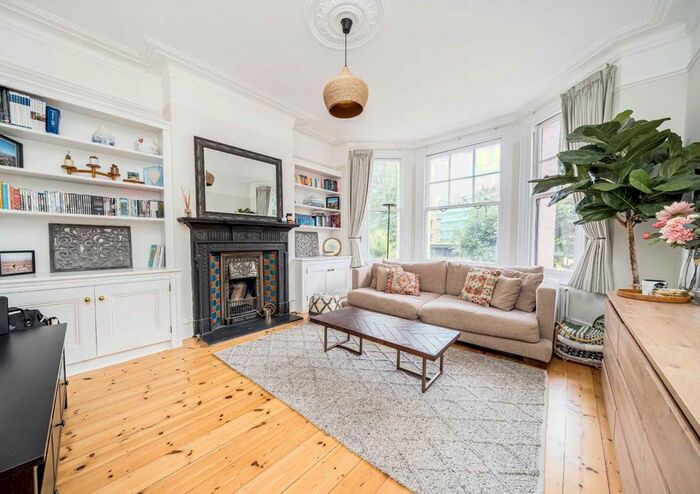 2 Bedroom Flat To Rent In Anson Road, London, N7